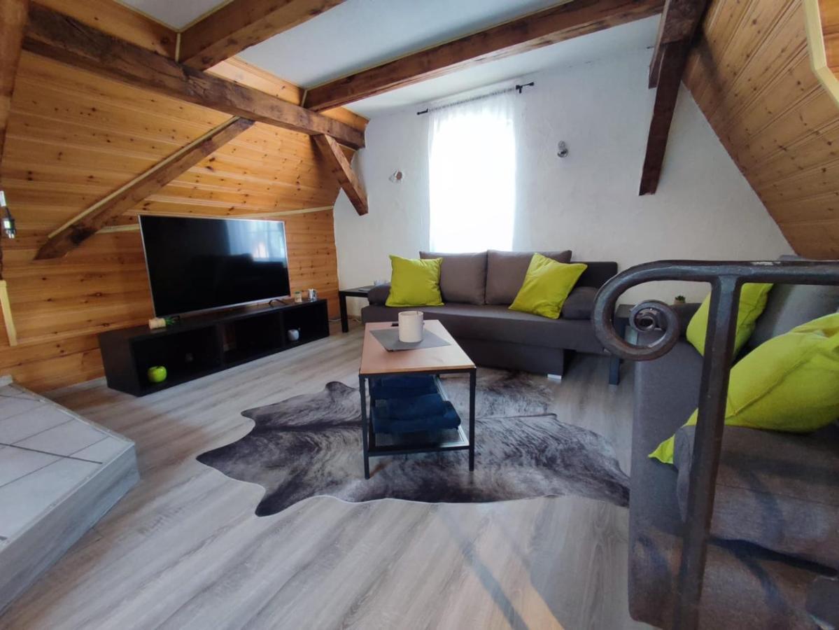 Innenstadt Mit Dachterasse, Grill, Bis 8 Personen, 3 Sz
